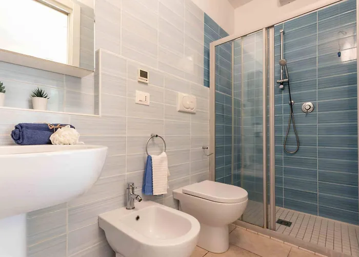 아파트 Relaxing In A Village With Swimming Pool