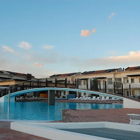 Relaxing In A Village With Swimming Pool Apartamento Bibione