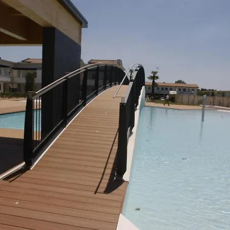 Relaxing In A Village With Swimming Pool Apartamento Bibione