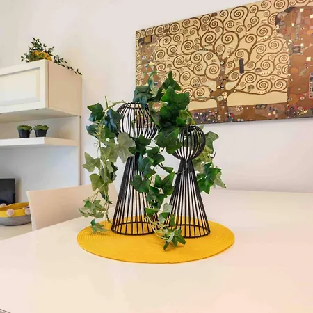 Relaxing In A Village With Swimming Pool 公寓 *