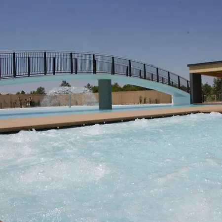شقة Relaxing In A Village With Swimming Pool *