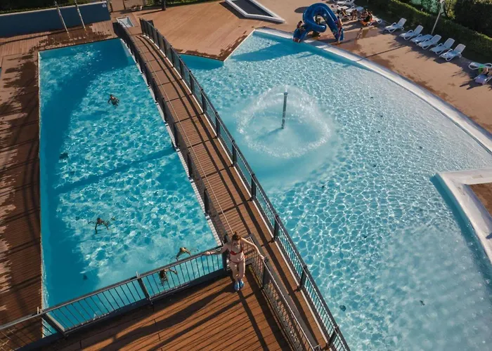 Relaxing In A Village With Swimming Pool 公寓 *